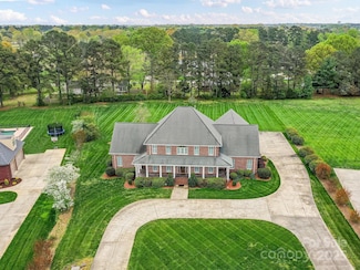 1902 Windmere Dr, Monroe, NC 28110