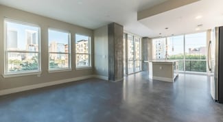 1825 San Jacinto St Unit 727, Houston, TX 77002