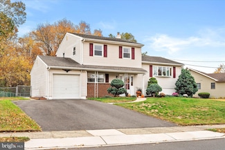 10 Carl Sandburg Dr, Trenton, NJ 08690