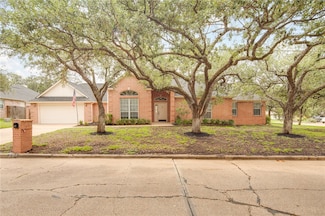 901 Bob White St, Bryan, TX 77802