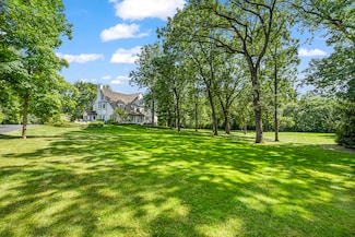 1755 Sunset Ln, Bannockburn, IL 60015