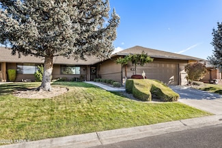 101 N 48th Ave Unit 37B, Yakima, WA 98908