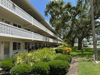 8101 11th St N Unit 320, Saint Petersburg, FL 33702