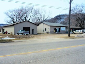 1023 Hiawatha Dr W, Wabasha, MN 55981