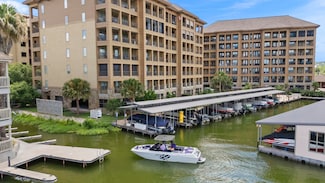 1000 the Cape Rd, Horseshoe Bay, TX 78657