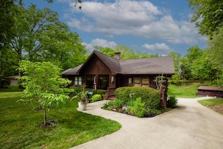 1220 Fox Wood Rd, Frankfort, KY 40601
