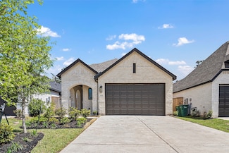233 Trapper Creek Dr, Conroe, TX 77304