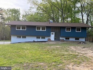 804 W Tantallon Dr, Fort Washington, MD 20744