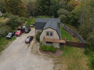 450 E Main St, Searsport, ME 04974