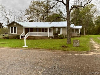 504 Brown St, Opp, AL 36467