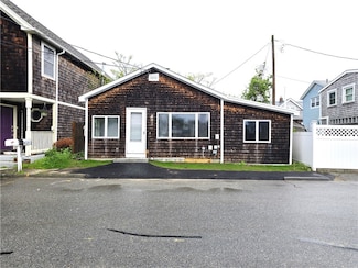 9 Island Ave, Portsmouth, RI 02871