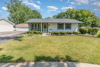 2308 Maple Ln, Rolling Meadows, IL 60008