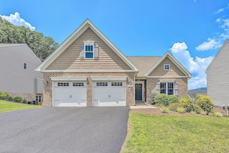 2570 Woods Meadow Ln, Salem, VA 24153