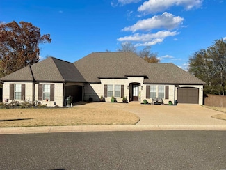 156 Callaway Cir, Hot Springs, AR 71913
