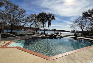 508 Lindy Cir, Pell City, AL 35128