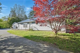 20 Oxford St, Augusta, ME 04330