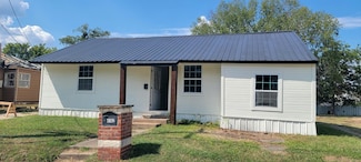 4302 Roberts St, Greenville, TX 75401