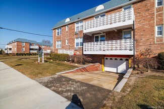75 Noble St Unit 219, Lynbrook, NY 11563