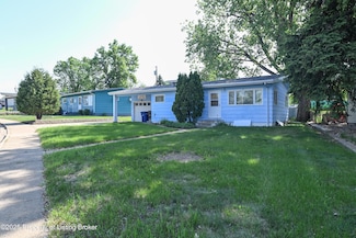 1038 Lincoln St, Dickinson, ND 58601