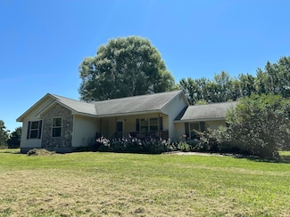 11265 W Coon Lake Rd, Webberville, MI 48892
