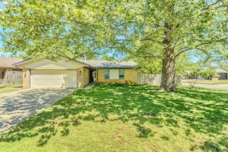 217 W Apple Branch Way, Mustang, OK 73064