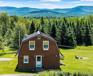 174 E Colebrook Rd, Colebrook, NH 03576