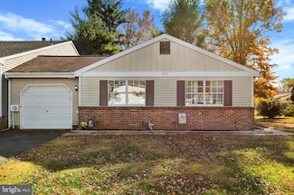 210 E Hanover St, Newtown, PA 18940