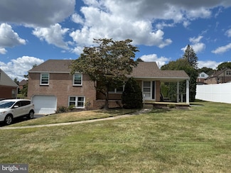 202 W 39th St, Reading, PA 19606