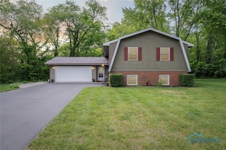 3480 Circle Dr, Delta, OH 43515
