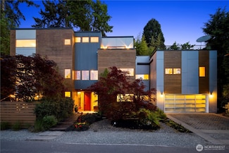 3919 S Alaska St, Seattle, WA 98118