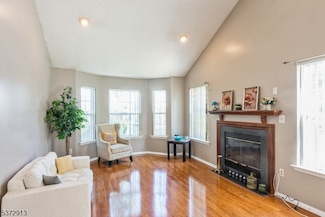 393 Draco Rd, Piscataway, NJ 08854