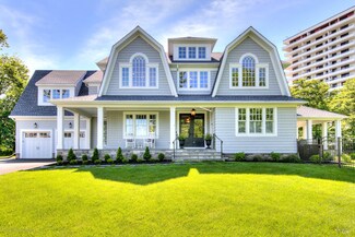 1 River Ln, Monmouth Beach, NJ 07750