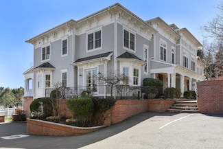 523 E Putnam Ave Unit B, Greenwich, CT 06830