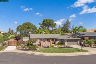 68 Weatherly Dr, Clayton, CA 94517
