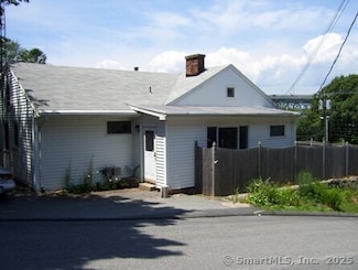 123 Bridge St, Groton, CT 06340