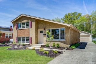 15320 Harding Ave, Midlothian, IL 60445