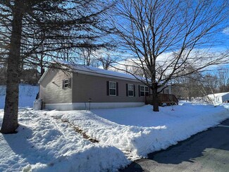 74 Linden Dr, Hartford, VT 05001