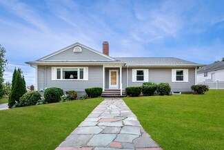 11 Timber Ln, Methuen, MA 01844