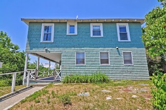 12 Barberry Way, Gloucester, MA 01930