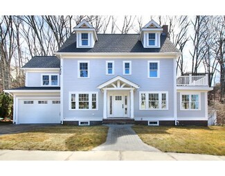 84 Berkshire Rd, Newtonville, MA 02460