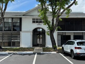 19085 NW 62nd Ave Unit 106, Hialeah, FL 33015
