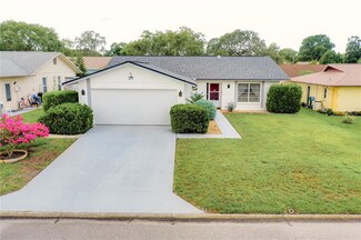 8234 Lora Del Rio Dr, Port Richey, FL 34668