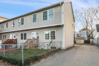 142 Oxford St, Lawrence, MA 01841