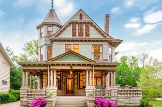 27 Janssen Place, Kansas City, MO 64109