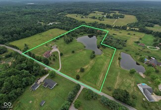 7385 Becks Grove Rd, Freetown, IN 47235