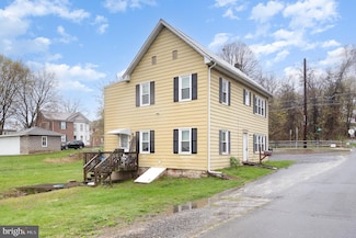 17 Clark St, Duncannon, PA 17020