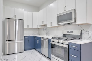 22 Bloomfield Ave Unit 215, Paterson, NJ 07503