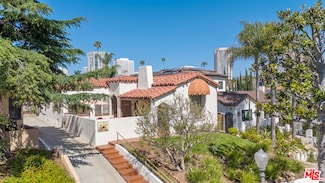 1511 Pandora Ave, Los Angeles, CA 90024