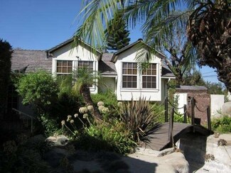 4555 N Country Club Ln, Long Beach, CA 90807