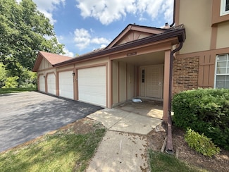 1168 Auburn Ln, Buffalo Grove, IL 60089